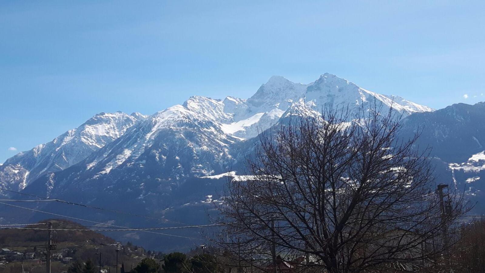 Casa Vacanze Germano Aosta Ngoại thất bức ảnh